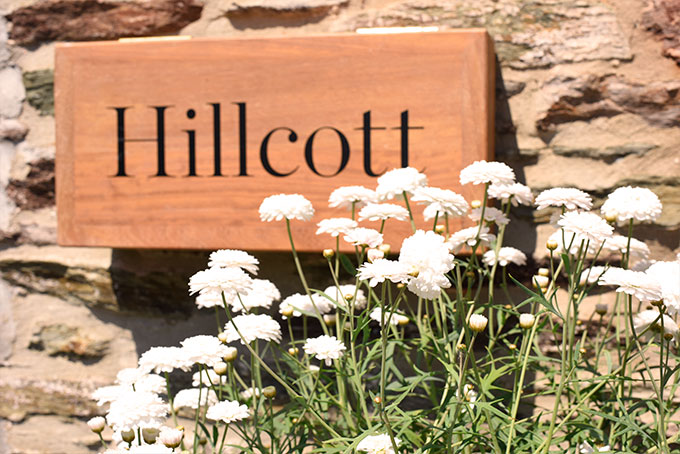 Hillcott Exterior Sign